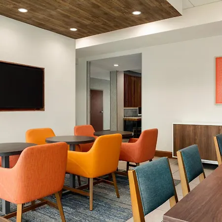 Holiday Inn Express Baltimore At The Stadiums By Ihg-3
